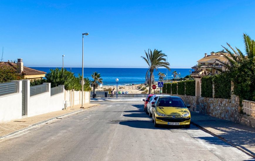 Sale - Villa - La Zenia