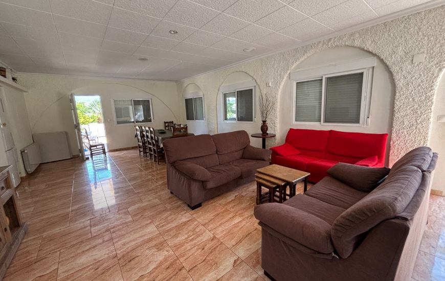 Sale - Country Property - Sax