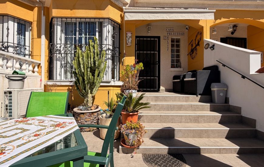 Sale - Townhouse - El Raso