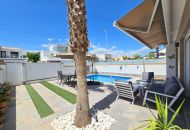 Sale - Villa * - Pilar de la Horadada *