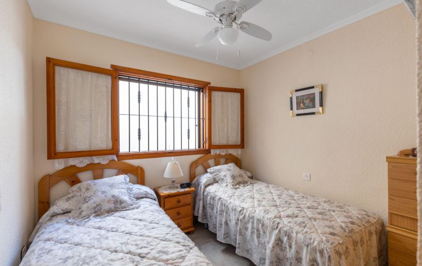 Sale - Villa - Torrevieja