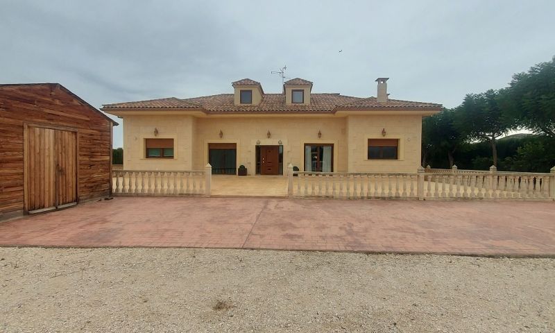 Sale - Villa - Hondón de las Nieves