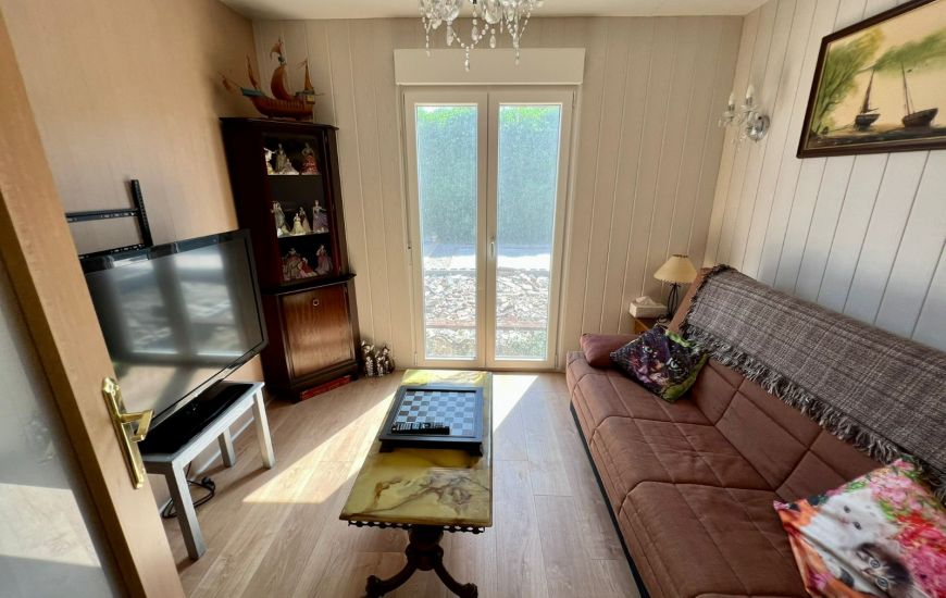 Sale - Villa with annex - Dolores