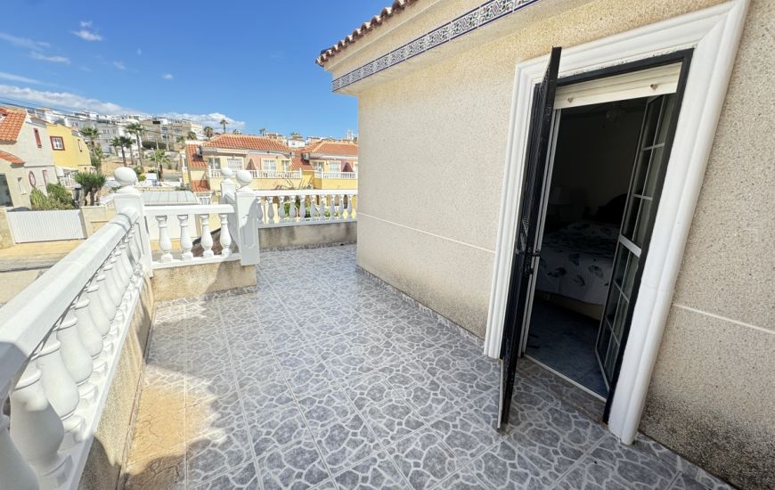 Sale - Villa - Villamartin