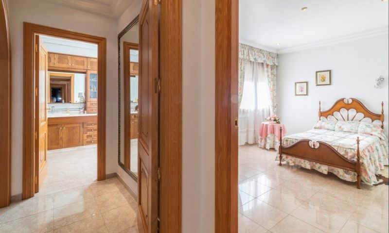 Sale - Villa - Elche