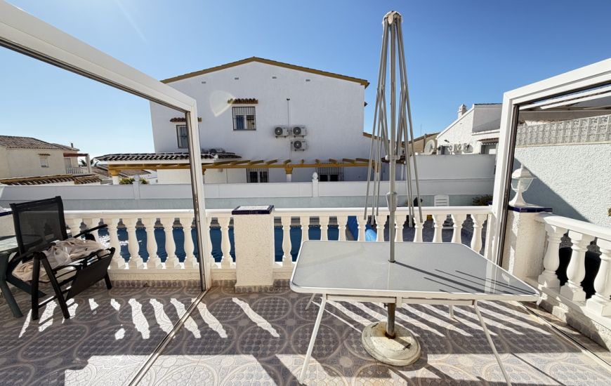 Sale - Villa - Villamartin