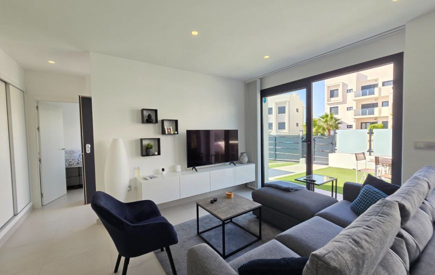 Sale - Villa - Pilar de la Horadada