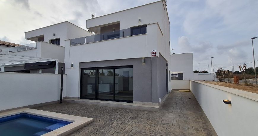 Nueva construcción  - Villa - La Zenia