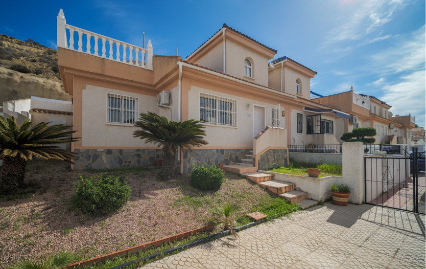 Sale - Half Vrijstaand Huis - Ciudad Quesada