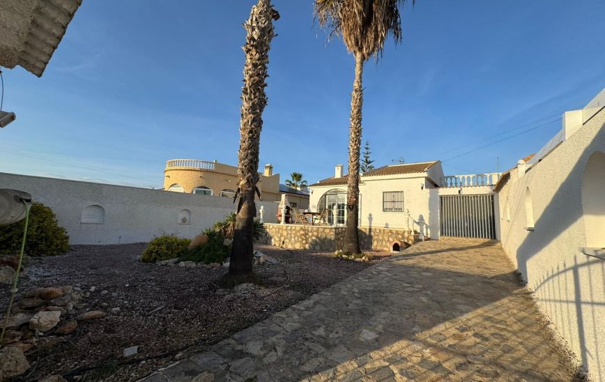 Sale - Villa - Torrevieja - 
