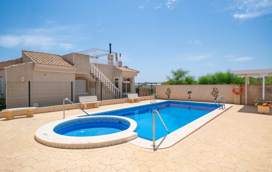Sale - Villa - Algorfa