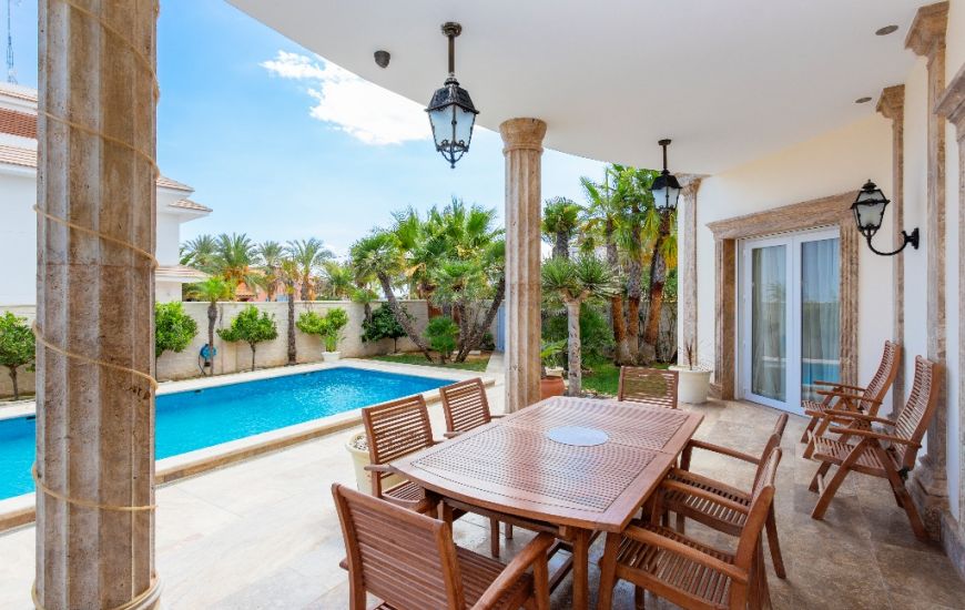 Sale - Villa - Cabo Roig