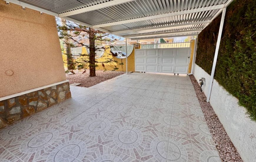 Sale - Villa - Benferri