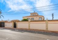 Sale - Villa - Torrevieja