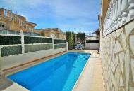 Sale - Villa - Villamartin