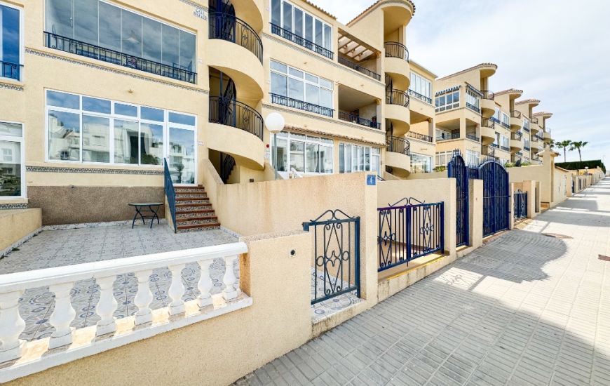 Sale - Apartments - Punta Prima