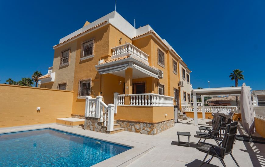 Sale - Semi Detached - Ciudad Quesada