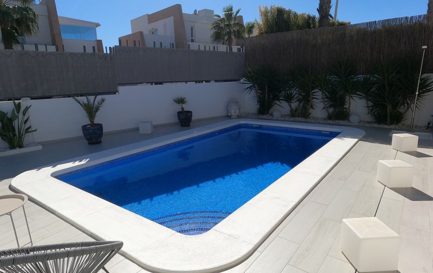 Sale - Villa - Algorfa