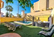 Sale - Villa - Villamartin