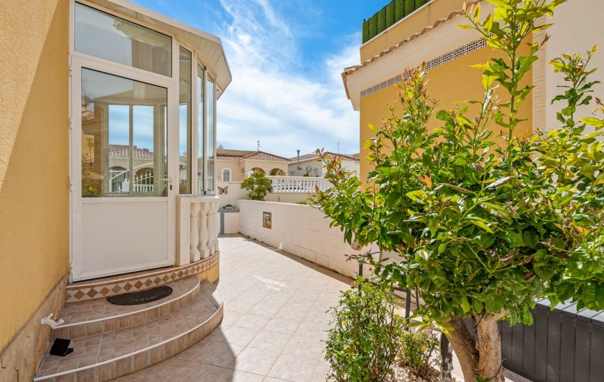 Sale - Villa - Algorfa