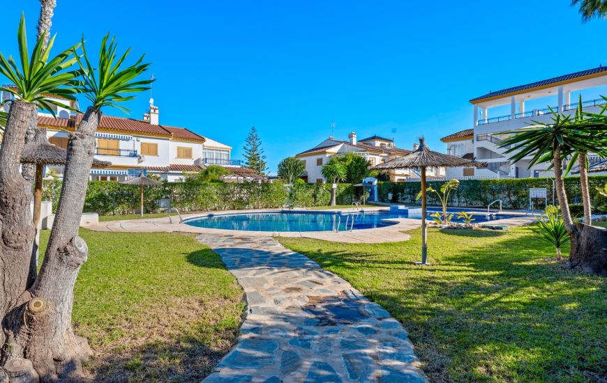 Sale - Ground floor apartment - Pilar de la Horadada