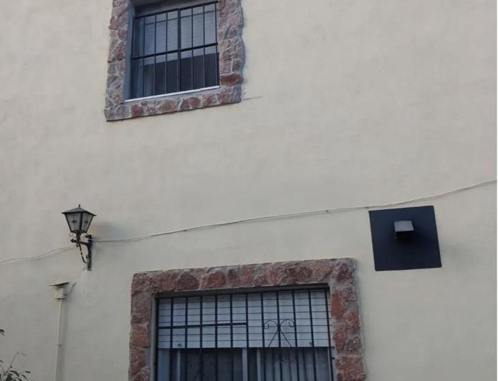 Sale - Villa - Montserrat