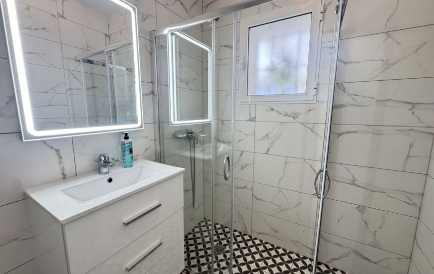 Sale - Villa - Villamartin