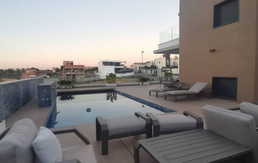 Nueva construcción  - Villa - Campoamor