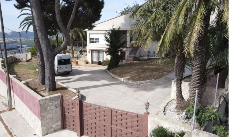 Sale - Villa - Alberic