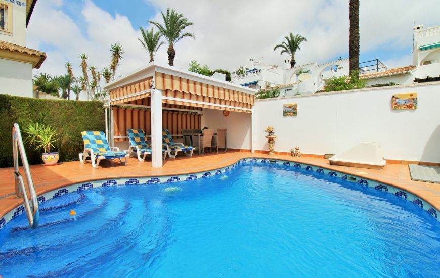 Sale - Villa - Villamartin