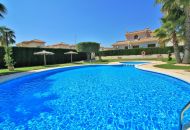 Sale - Rijtjeshuis - Villamartin