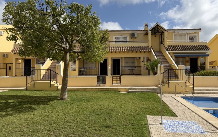 Sale - Apartments - Villamartin
