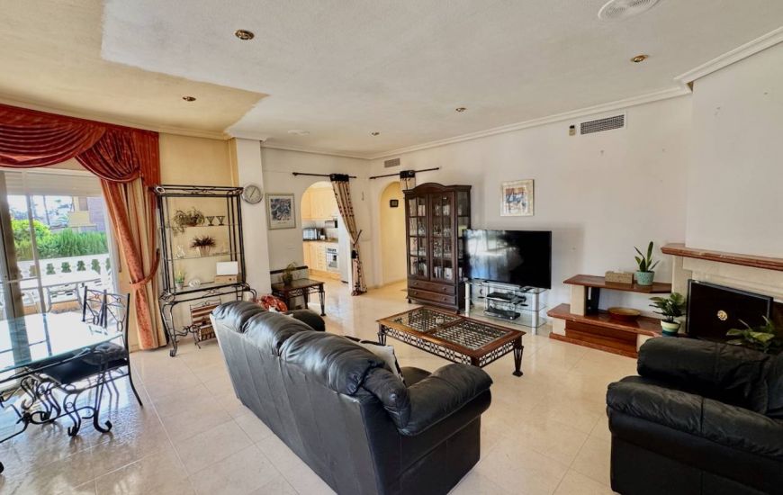 Sale - Villa - Benferri