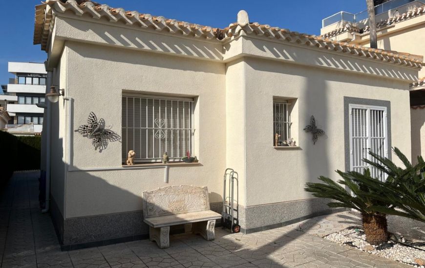 Sale - Villa - Playa Flamenca