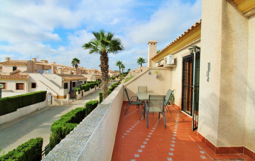 Sale - Rijtjeshuis - Villamartin