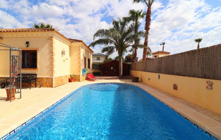 Sale - Villa - Formentera del Segura