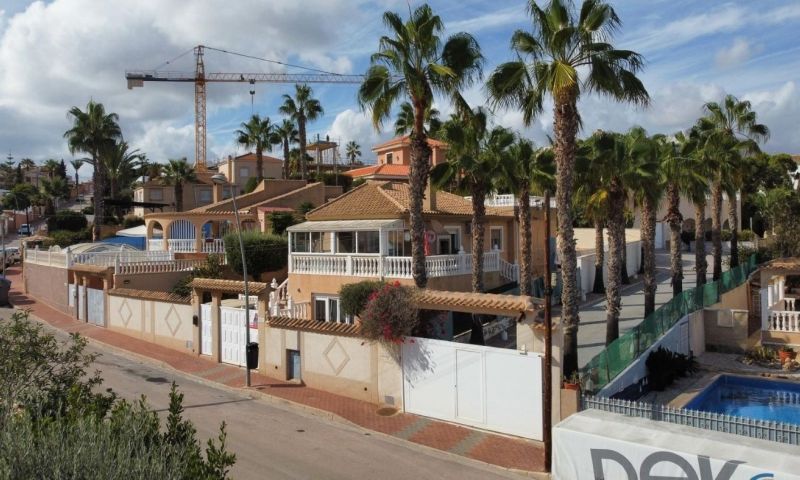 Sale - Villa - Torrevieja