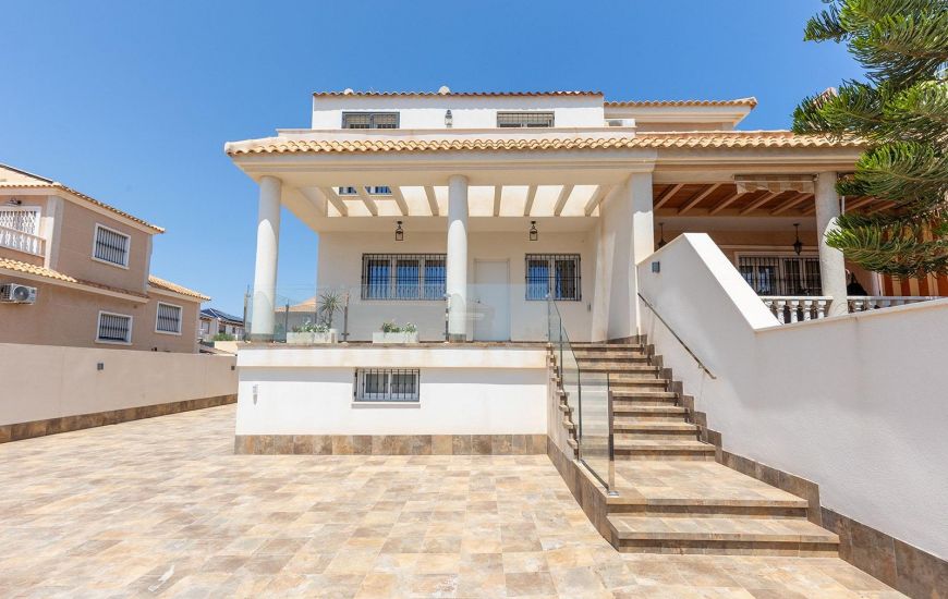 Sale - Villa - Torrevieja - 