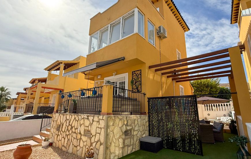 Sale - Villa - Orihuela Costa
