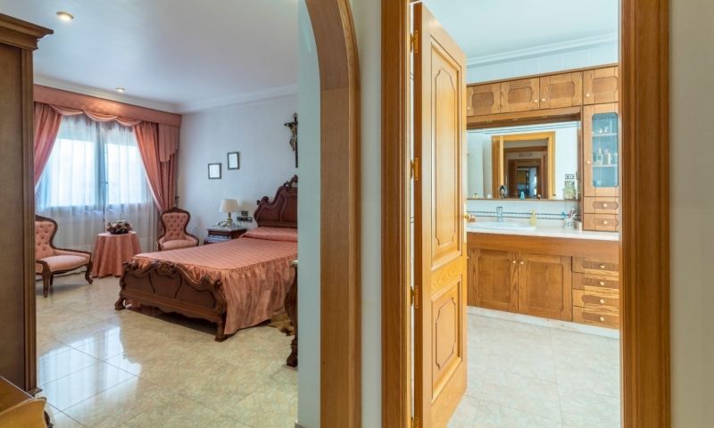 Sale - Villa - Elche