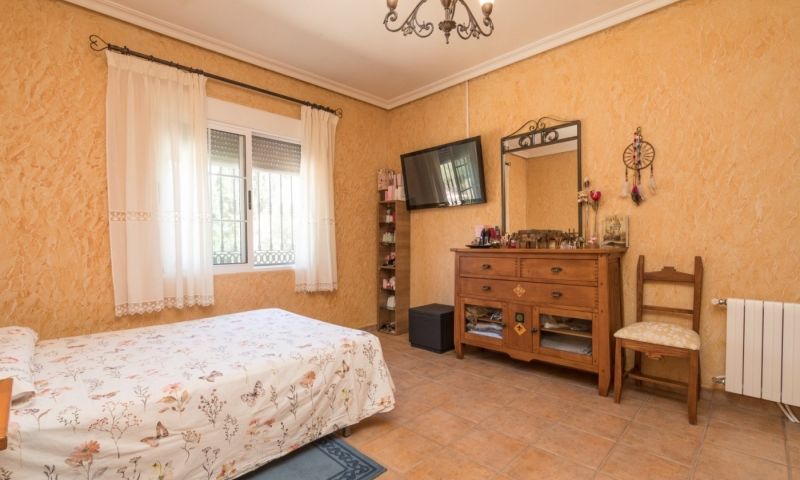 Venta - Villa - Crevillente
