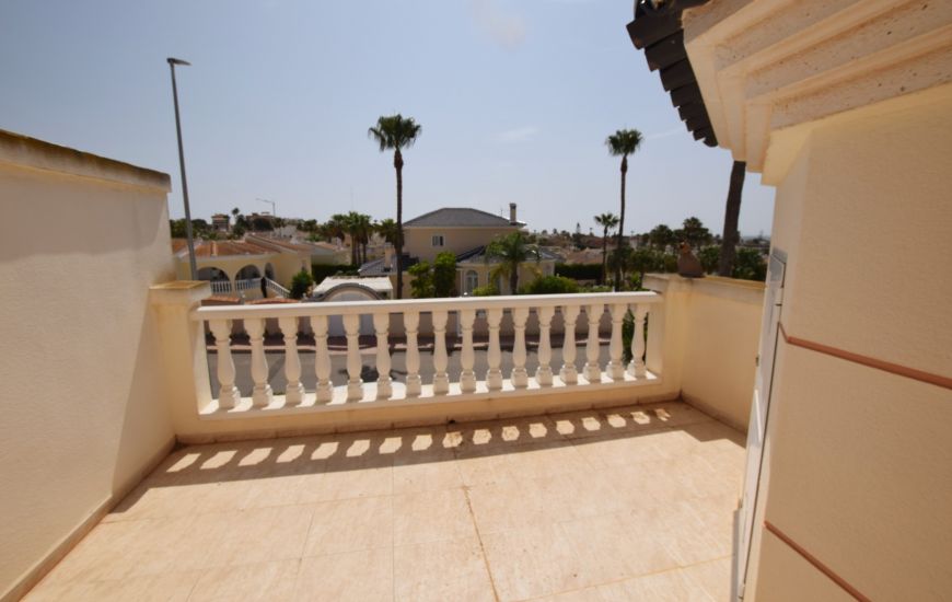 Sale - Half Vrijstaand Huis - Ciudad Quesada