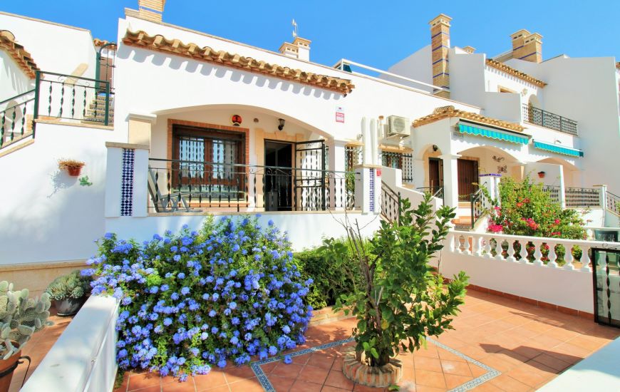 Sale - Rijtjeshuis - Villamartin
