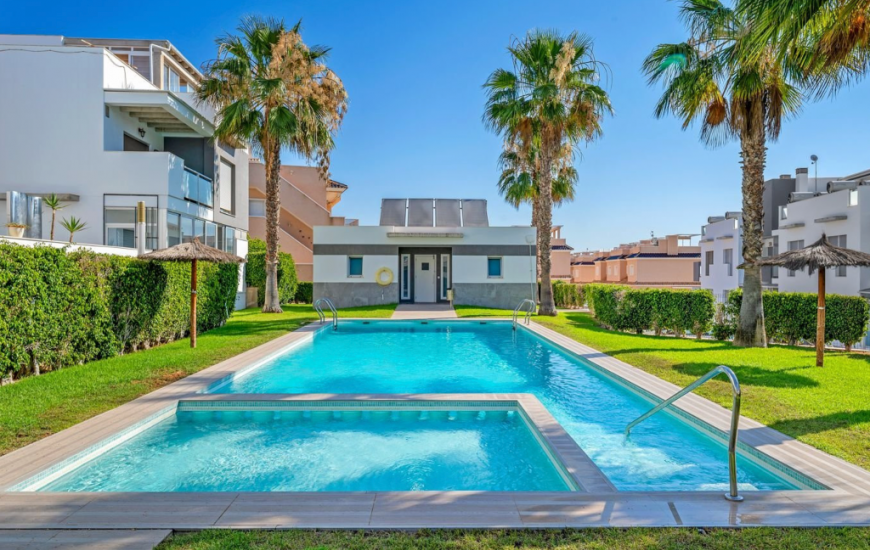 Sale - Apartments - Punta Prima