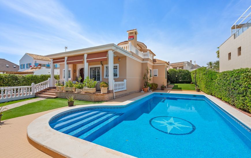 Sale - Villa - Torrevieja