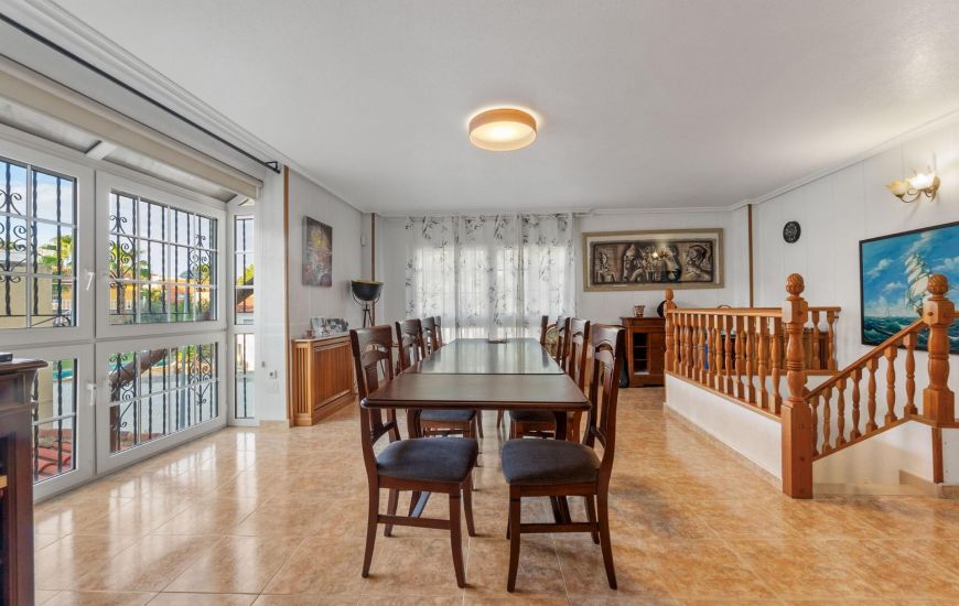 Venta - Villa - Torrevieja
