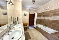 Sale - Villa - Villamartin