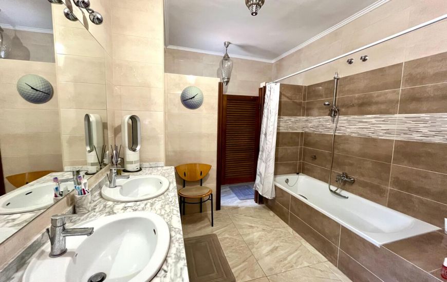 Sale - Villa - Villamartin