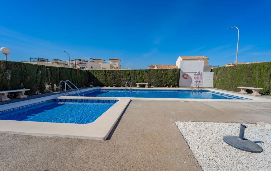 Sale - Half Vrijstaand Huis - Ciudad Quesada