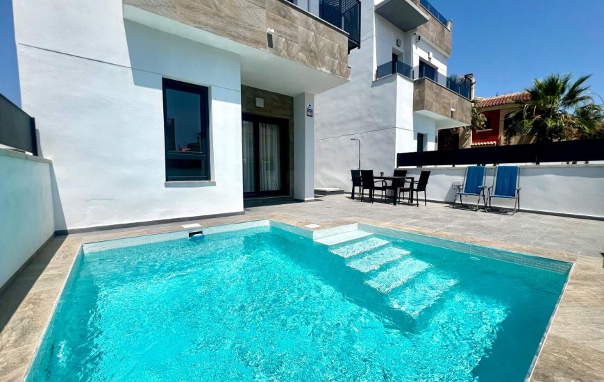 Sale - Villa - Torrevieja